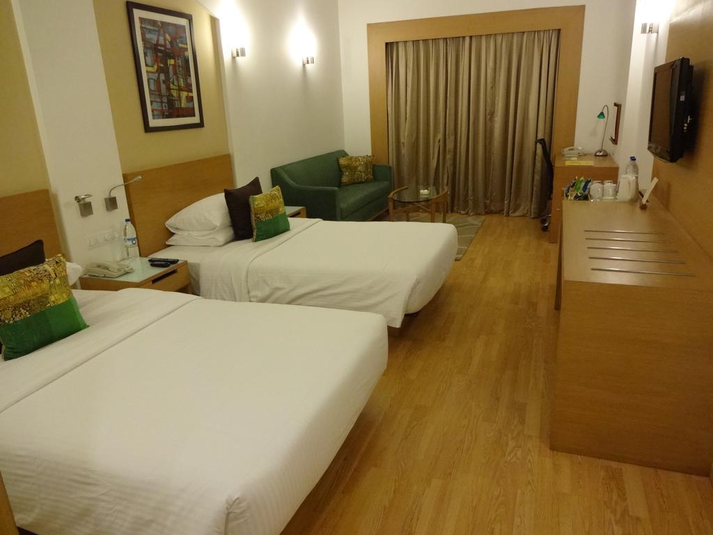 Lemon Tree Premier Hitec City Хидерабад Екстериор снимка